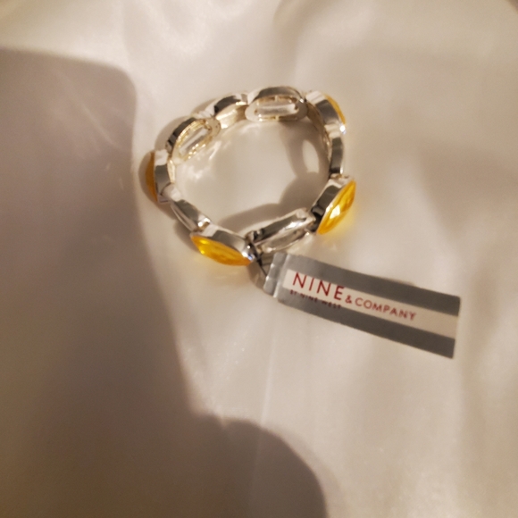 NINE WEST SILVER WITH  GOLD GEM BRACELET NWT - Picture 4 of 9